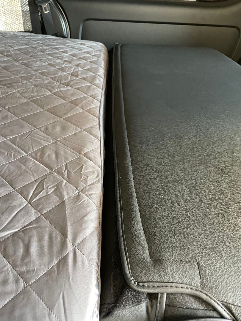 厚み3cmハイエース標準/ワイド セカンドシート バックパネル 120×50cm