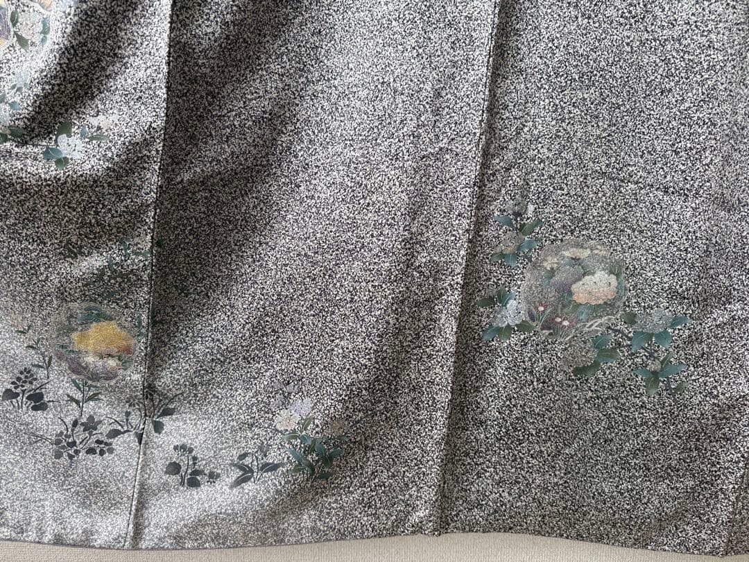 美品！ 訪問着 逸品 金彩 黒灰 グレー モノトーン系 身丈158 ゆったり