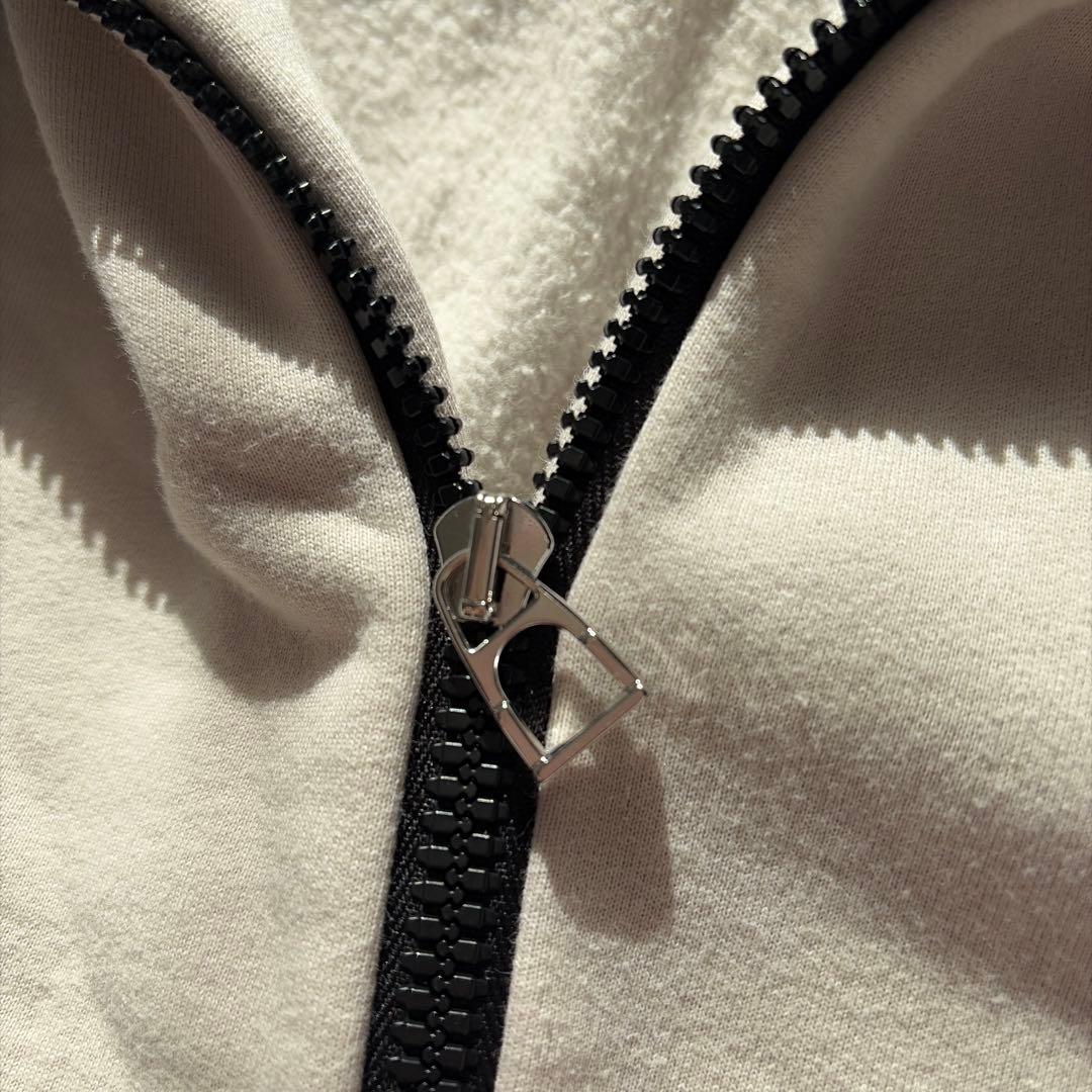 フリースライニング フード付きパーカー クリーム色