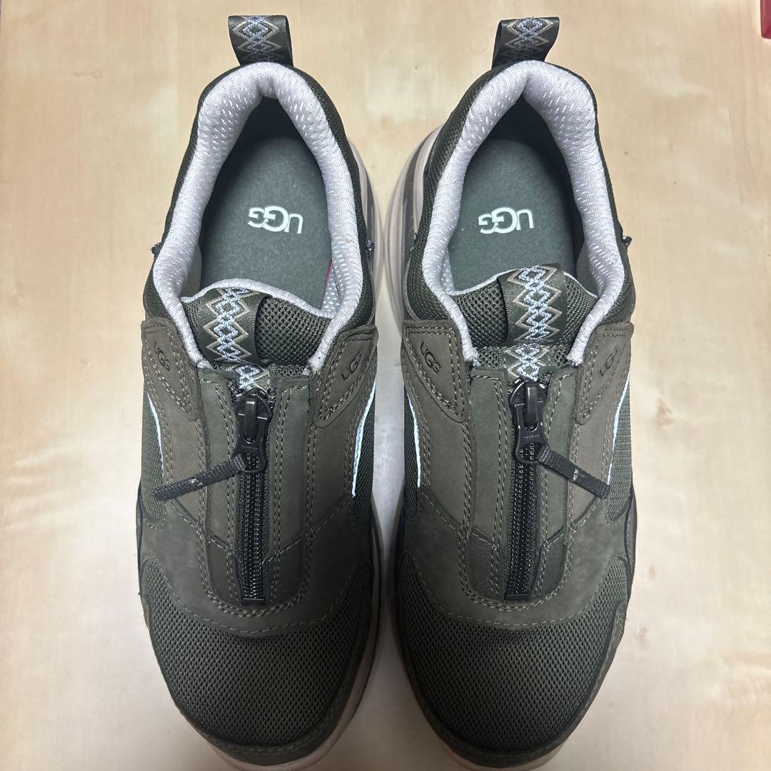 UGG スニーカー　厚底　カーキ
