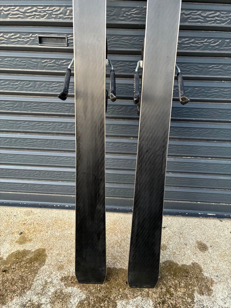 【最終値下げ】ATOMIC スキー板　165センチ