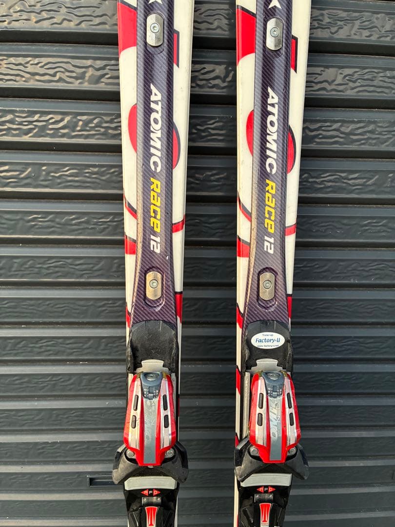【最終値下げ】ATOMIC スキー板　165センチ