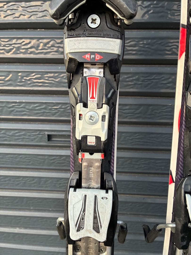 【最終値下げ】ATOMIC スキー板　165センチ