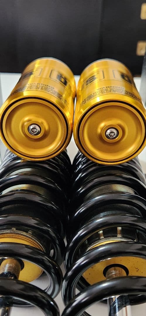 オーリンズリヤサスペンション KA140　ゼファー1100に使用