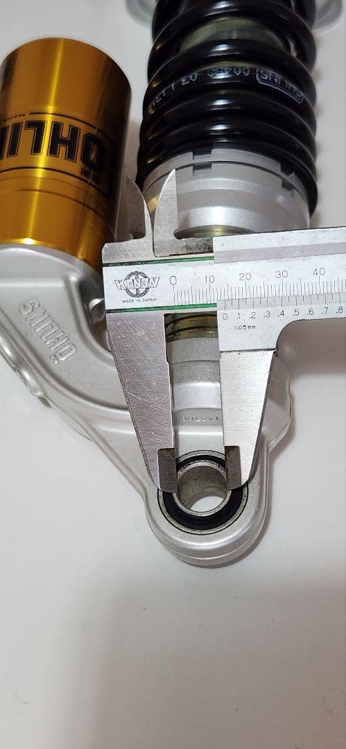 オーリンズリヤサスペンション KA140　ゼファー1100に使用