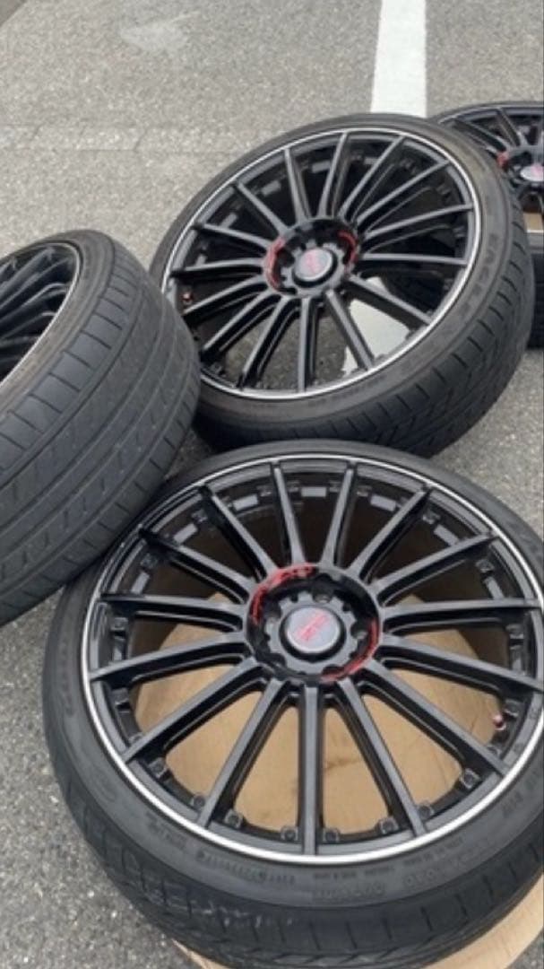 本日限定価格　ozレーシング　19インチ8J ＋45 4本　114.3 5H