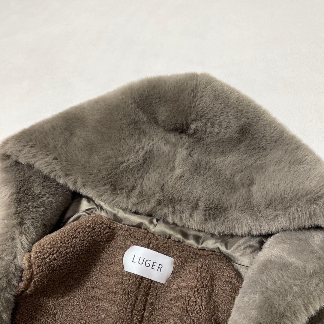 未使用 LUGER ルガー エコムートン フード付き ファー ロングベスト ジレ