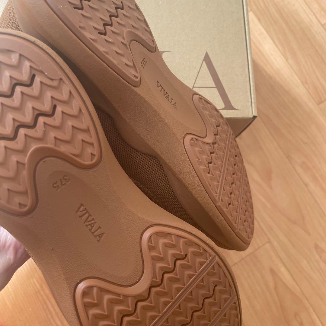 vivaia ［Ivana］ラウンドトゥスニーカーローファー　本日のみ