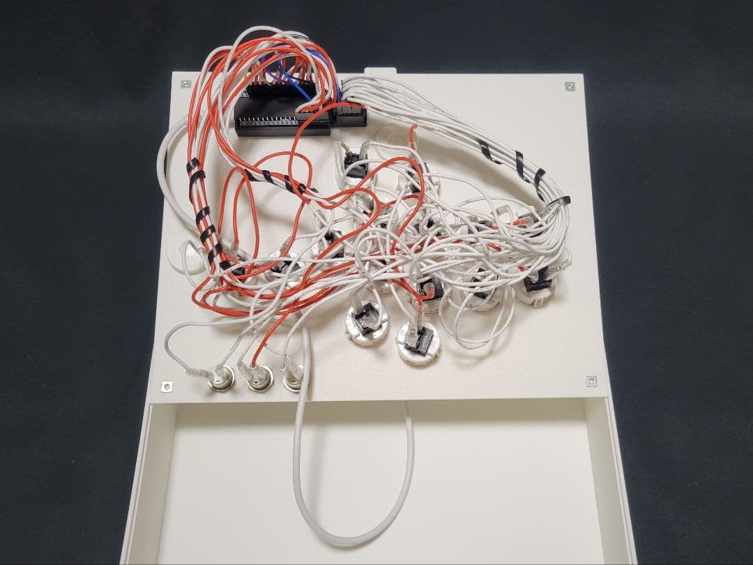 自作11ボタンレバーレスコントローラー