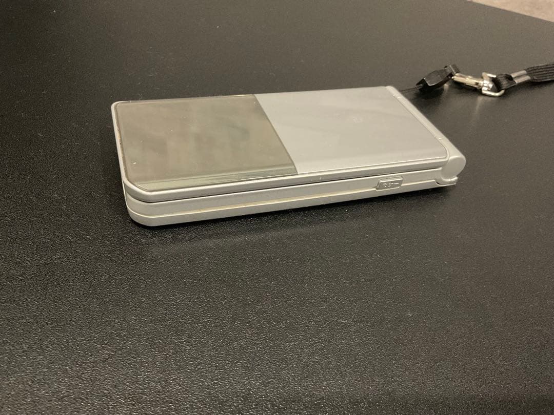 docomo arrows F-03L シルバー 本体 充電器 ストラップ付き