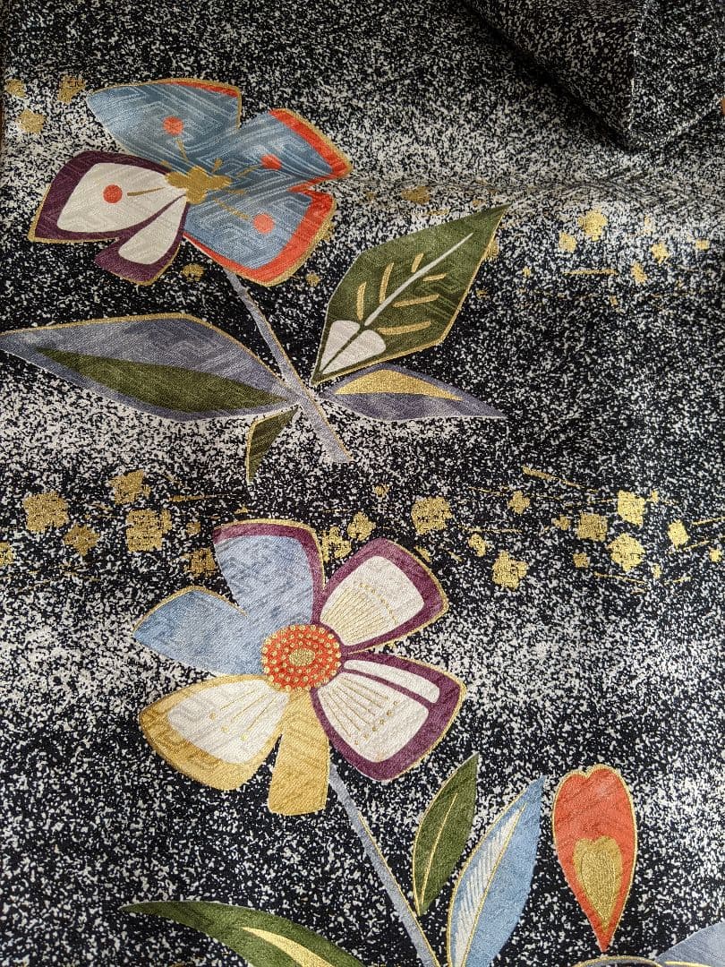 ■✨豪華お振袖✨【作家物 舞花文 たたき染め 金彩 正絹 グレー】成人式 結婚式