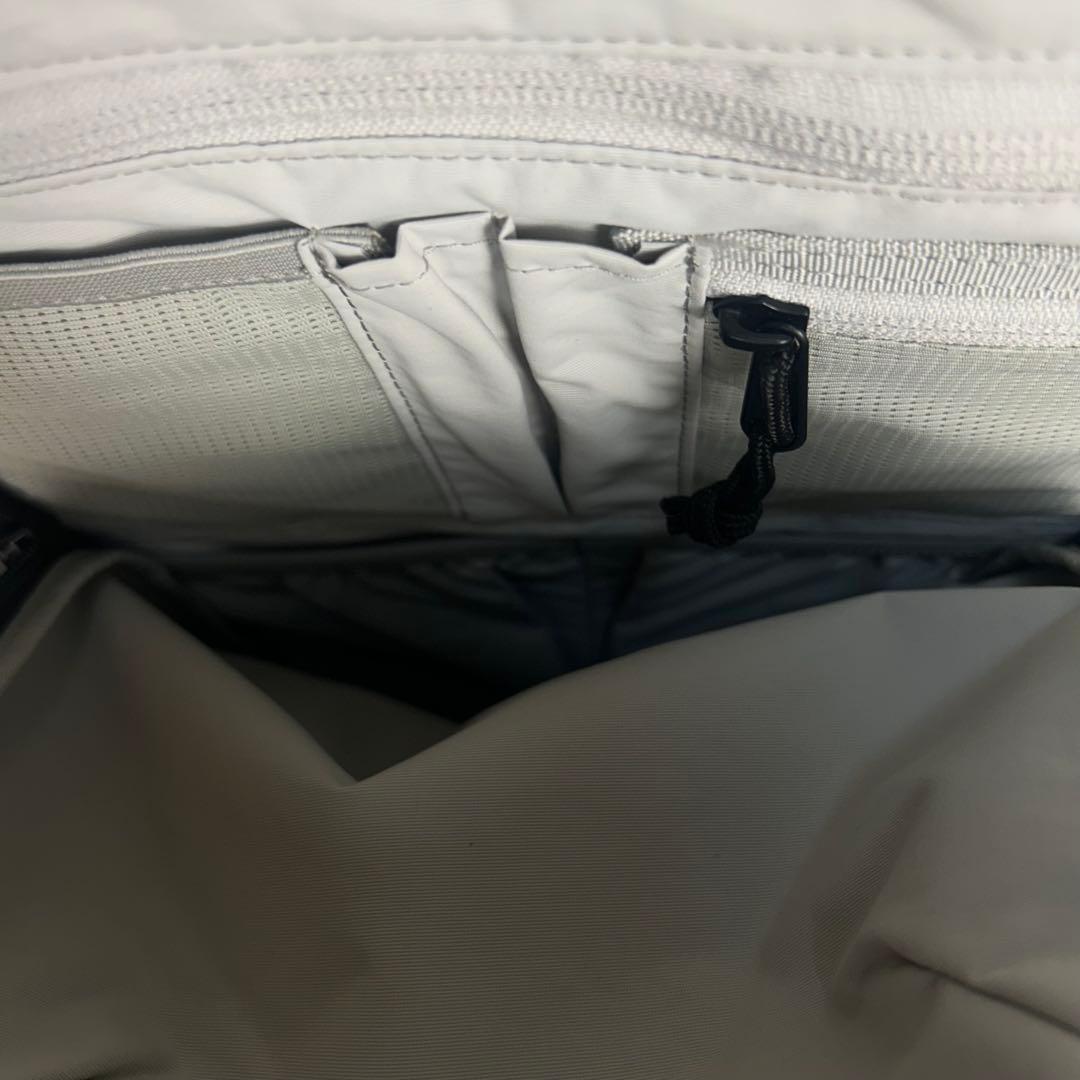 美品 現行 WEXLEY KYLE 10L Mini Business Pack