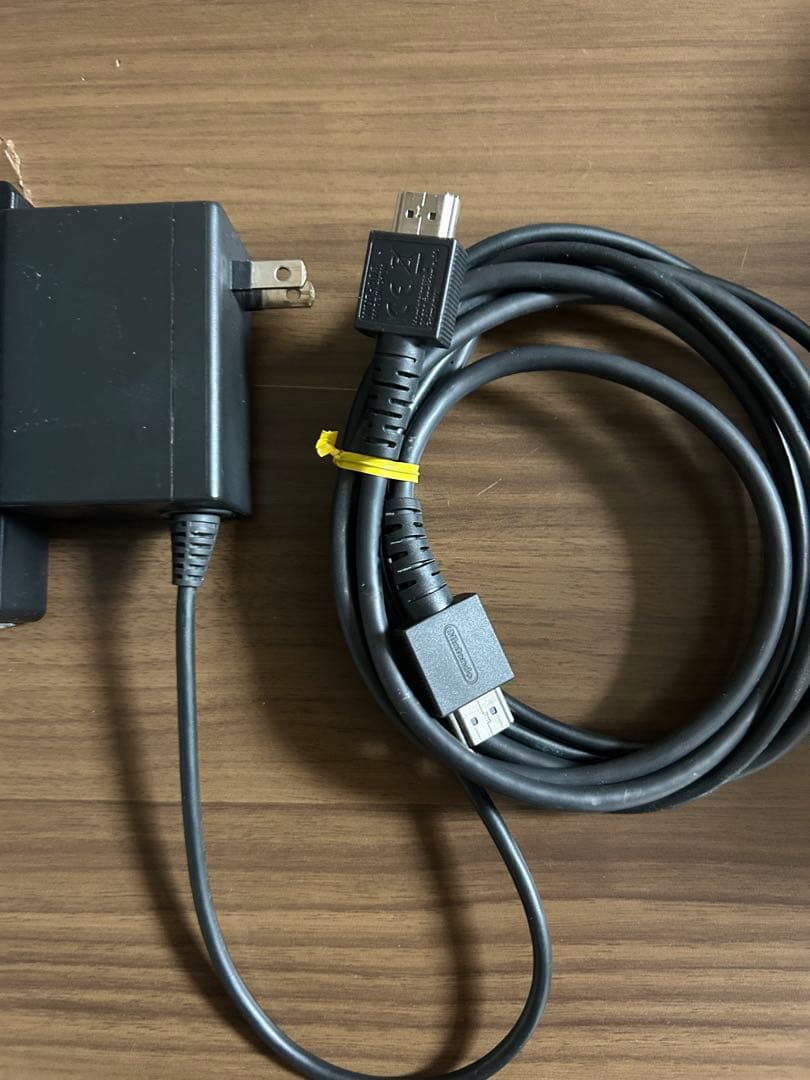 Nintendo Switch 本体 青・黄 Joy-Con