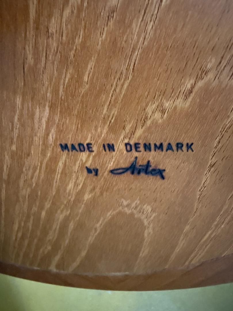 Artek 木製円形テーブル デンマーク製