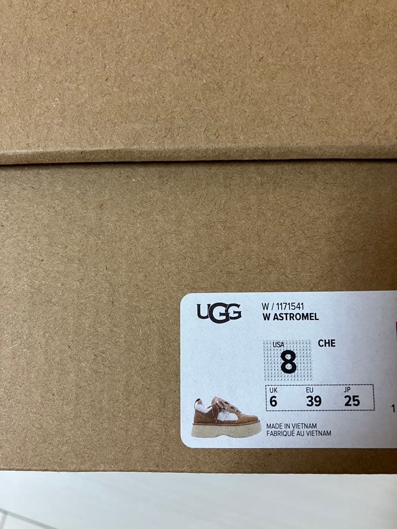UGG W ASTROMEL ベージュ 8 (US)