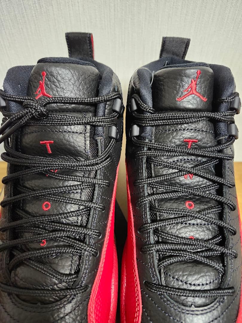 NIKE AIR JORDAN 12 RETRO ブラック/バーシティレッド新品