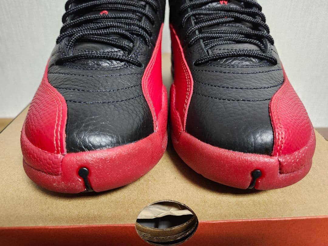 NIKE AIR JORDAN 12 RETRO ブラック/バーシティレッド新品