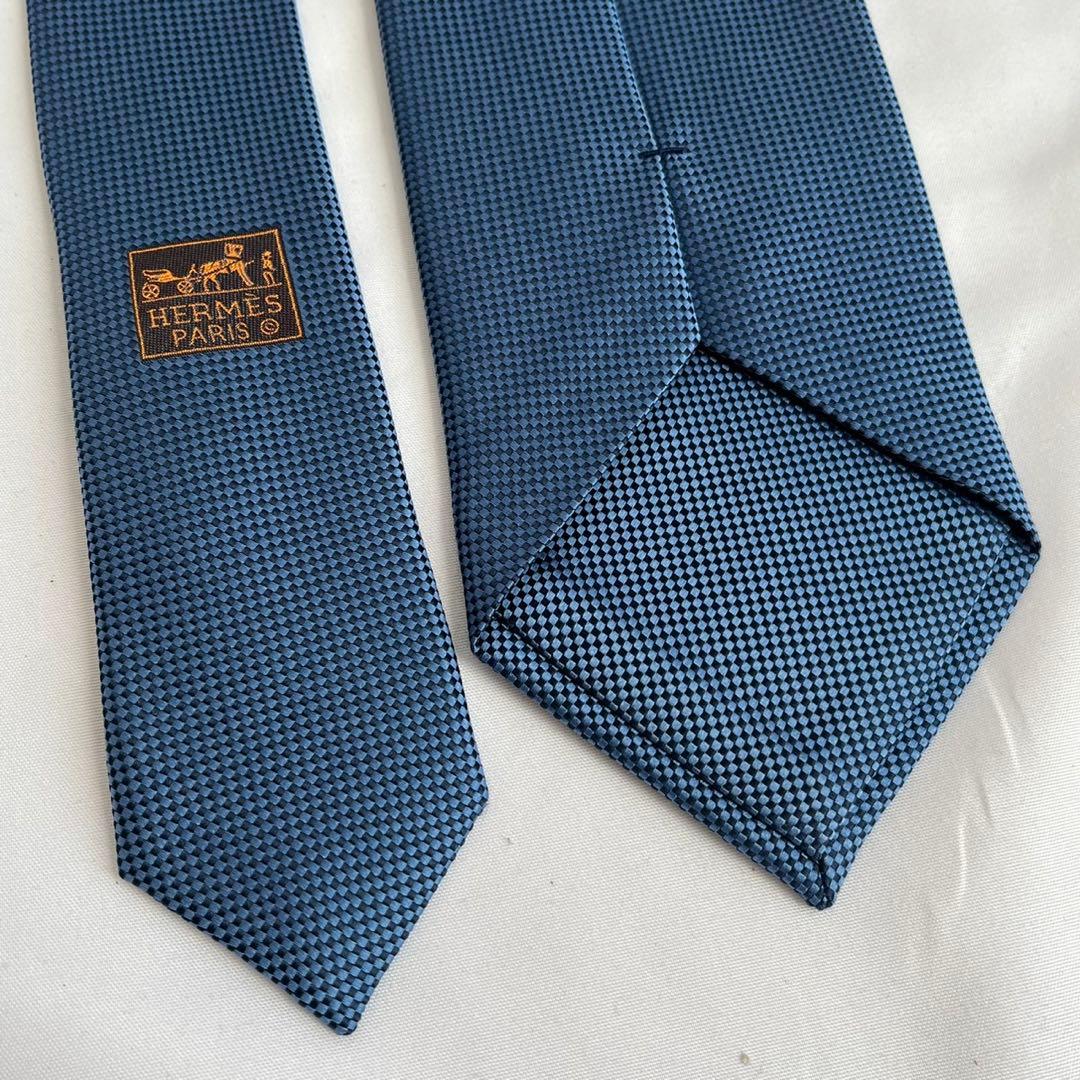✨未使用級✨　HERMES エルメス　ネクタイ　　シルク100% ブルー系