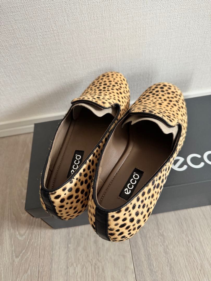 ecco レオパード柄 フラットシューズ