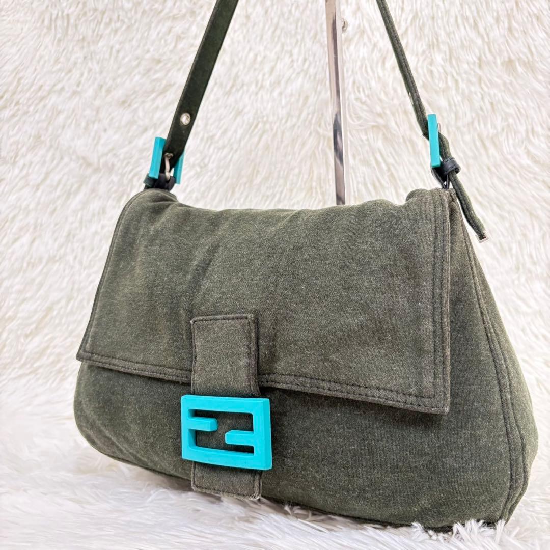 美品✨ FENDI フェンディ ニット マンマバケット　ワンショルダーバッグ