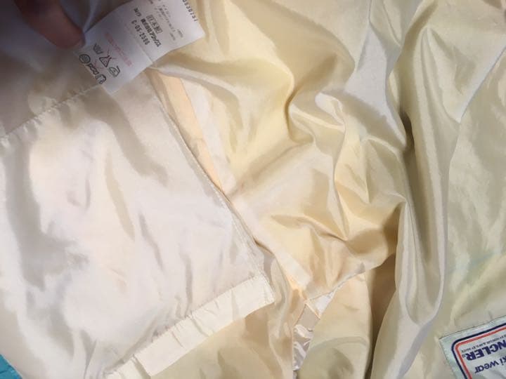 モンクレール　Mサイズ