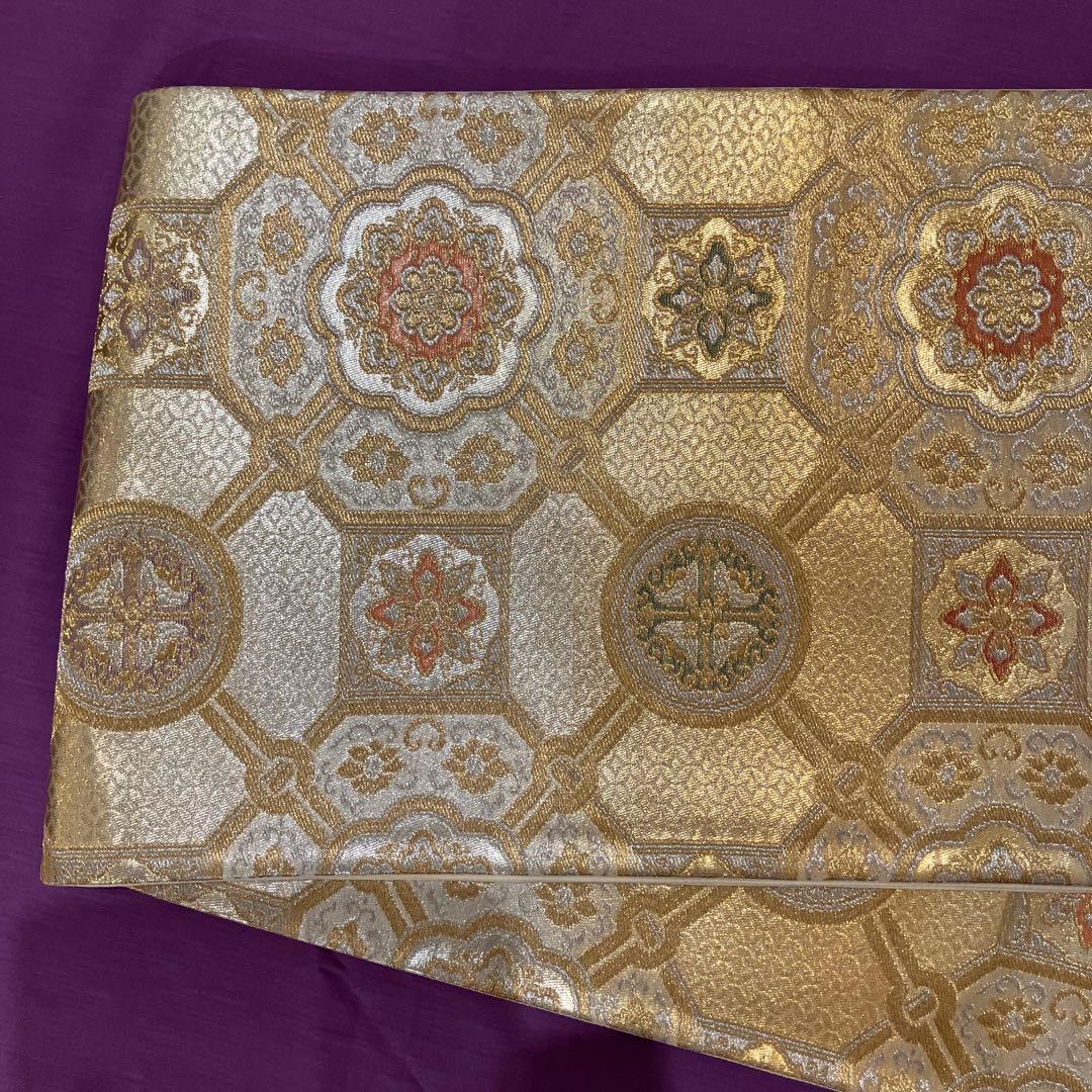 極美品　正絹振袖　袋帯付　抹茶　モスグリーン紫色花柄　金糸刺繍　写真撮影のみ