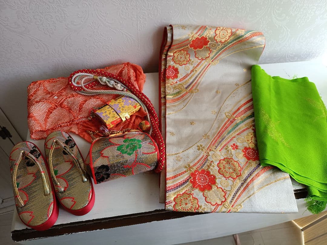 専用です☆抹茶色☆正絹着物とゴールド系袋帯☆七五三セット