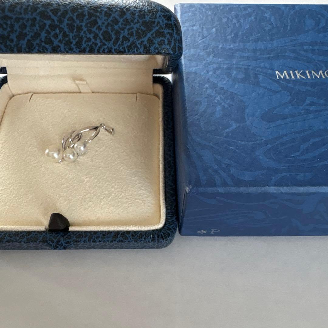 シルバーリーフモチーフパールチャーム