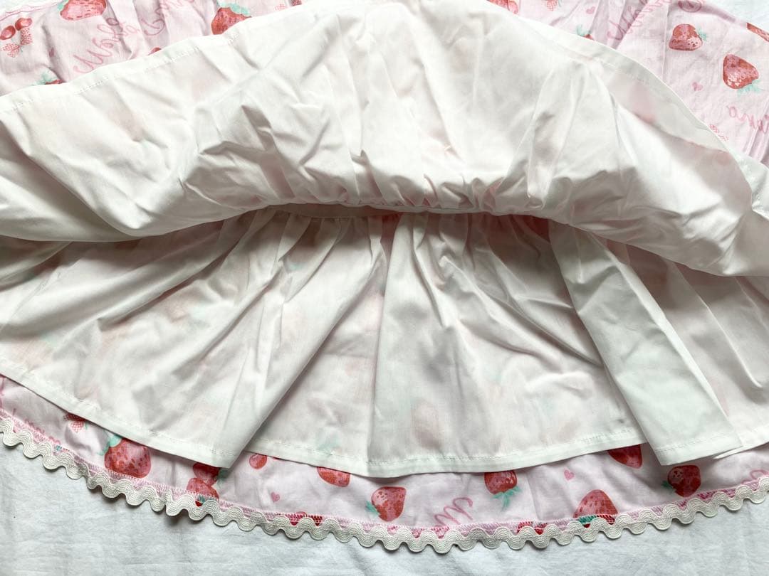 【新品】メゾピアノ いちご柄 パフスリーブ ワンピース ピンク 130cm