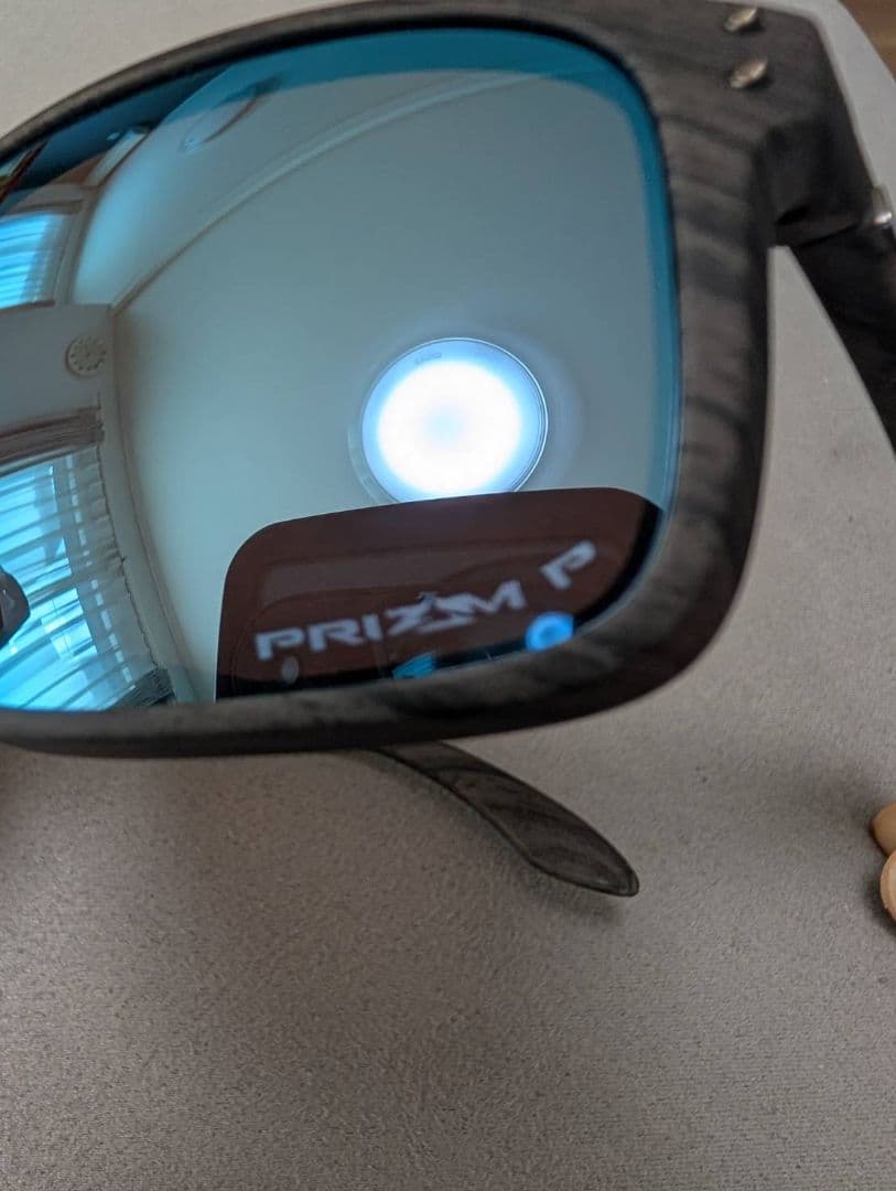 オークリーサングラス　ホルブルック偏光レンズ