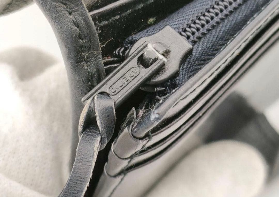 《希少‼️》LOEWE ロエベ　レザー二つ折り財布 値下げ⭕️