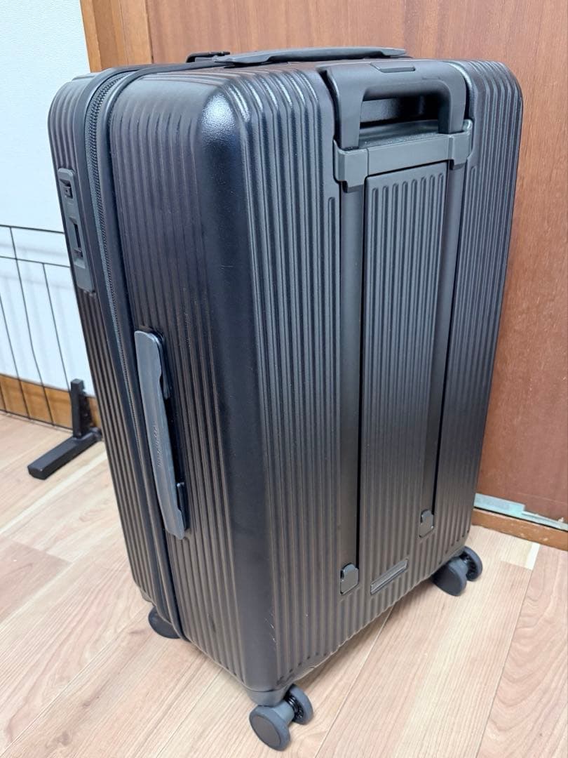 【最終値下げ11/24まで】innovator スーツケース　62 L