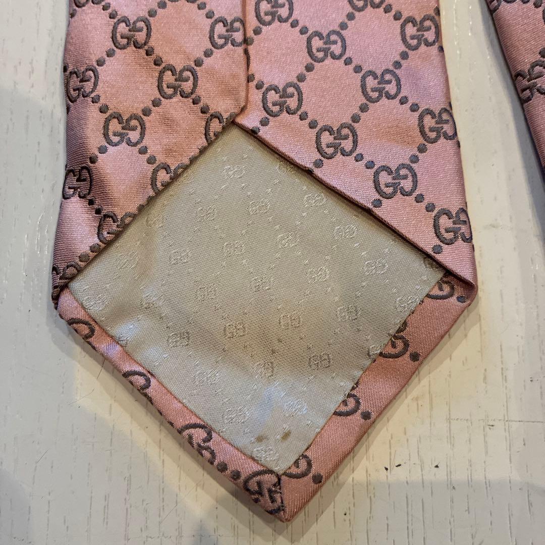 GUCCI ピンク GGロゴ ネクタイ