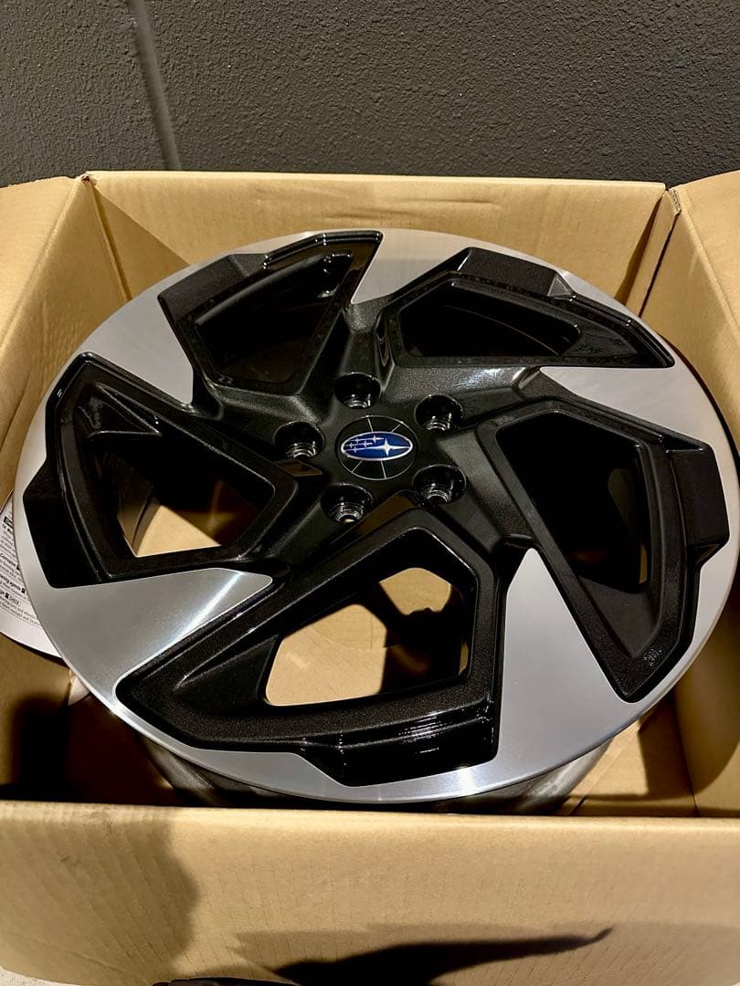 【値下げ】クロストレック純正18インチホイール4本セット