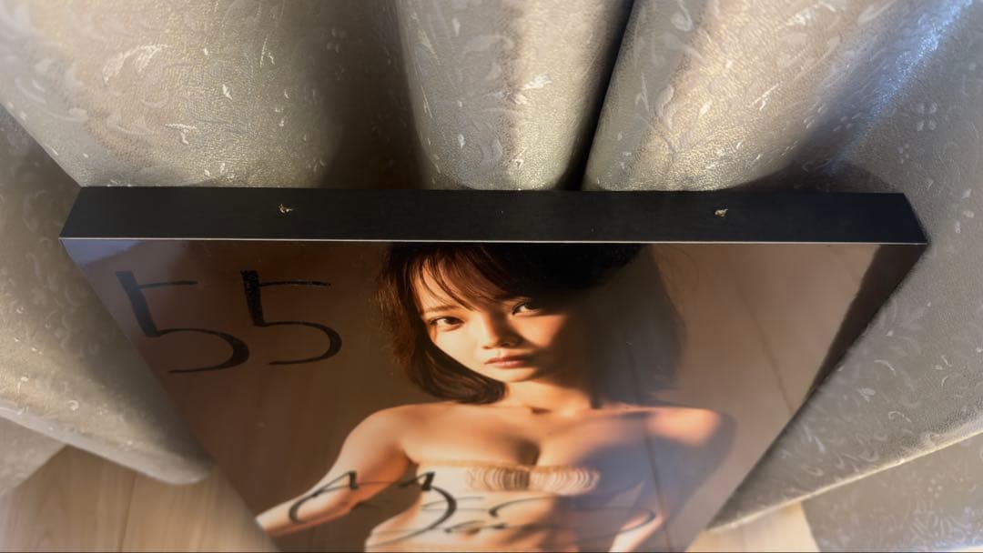 新谷姫加　直筆サイン入りボード