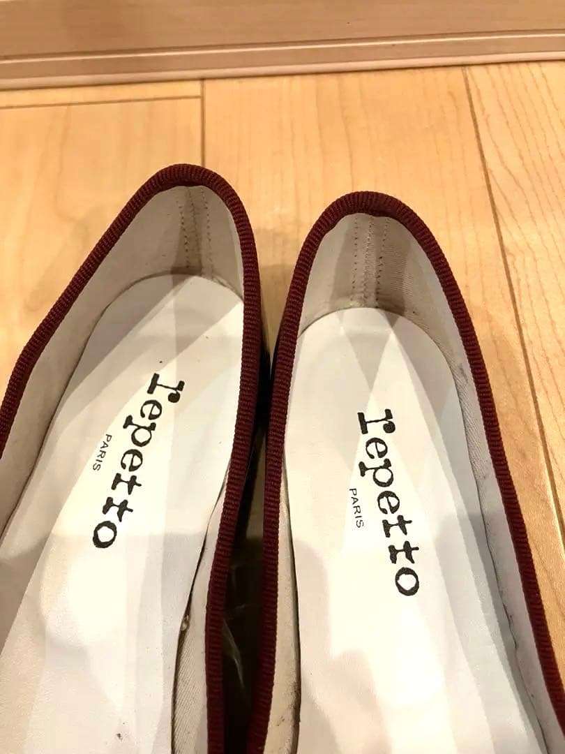 Repetto バーガンディ フラットシューズ