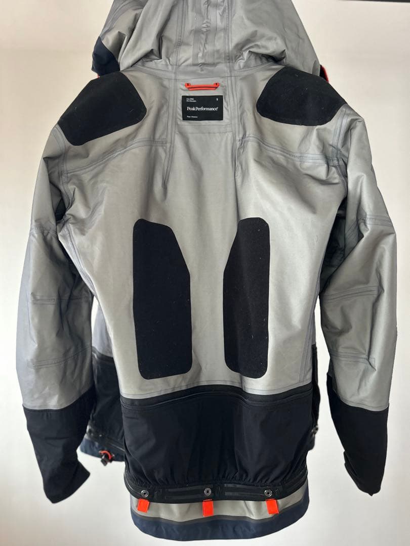 peakperformance ピークパフォーマンス　ゴアテックスジャケット美品