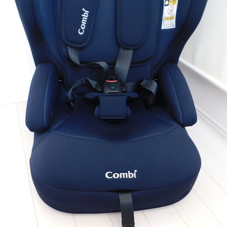 美品 コンビ ジョイトリップ アドバンス ネイビー ISOFIX エッグショック