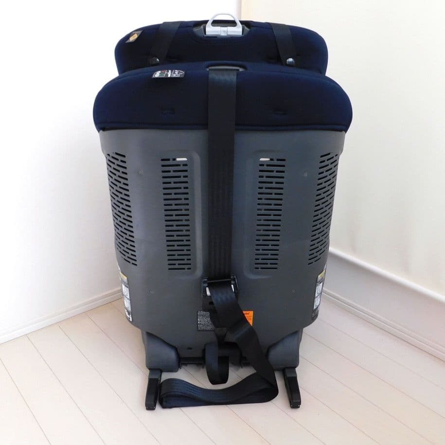 美品 コンビ ジョイトリップ アドバンス ネイビー ISOFIX エッグショック