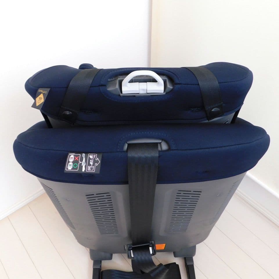美品 コンビ ジョイトリップ アドバンス ネイビー ISOFIX エッグショック