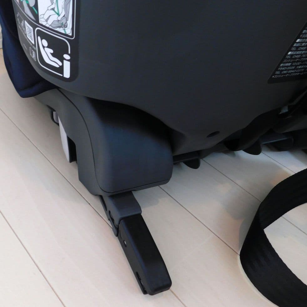 美品 コンビ ジョイトリップ アドバンス ネイビー ISOFIX エッグショック