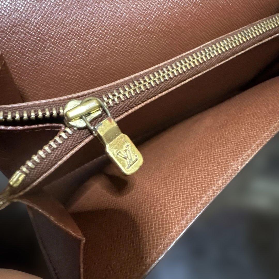 ⑦☆良品☆フラットタイプ♪サラ長財布