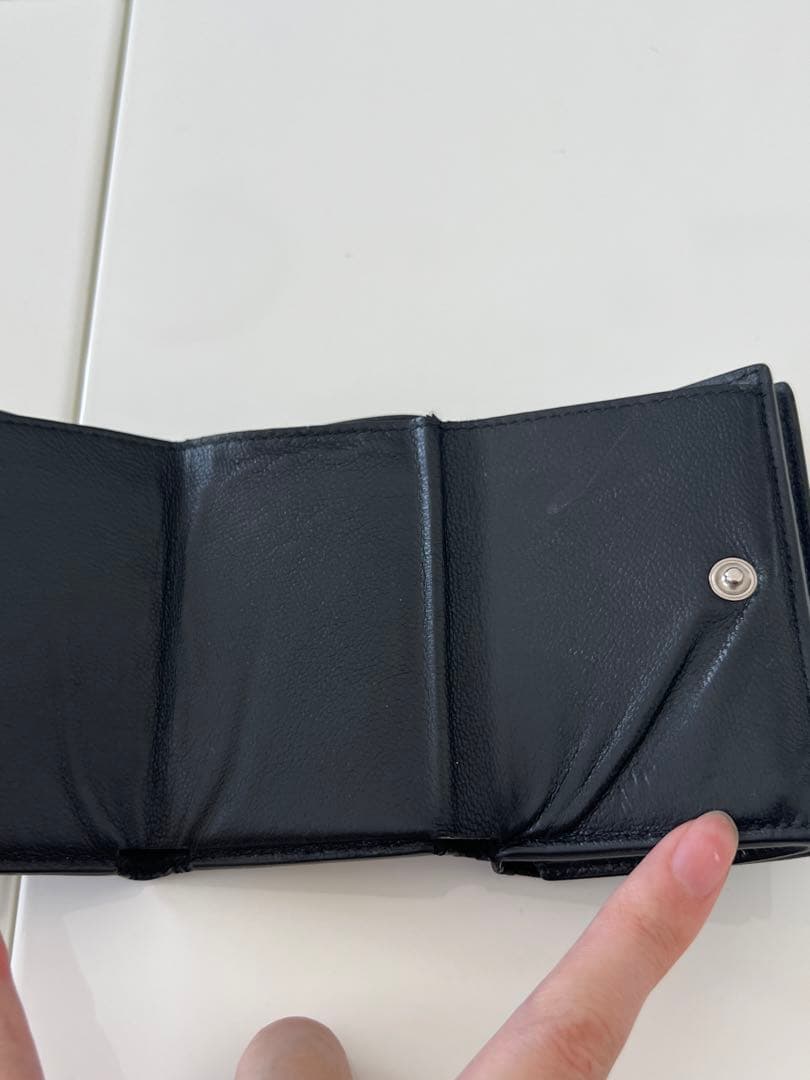 バレンシアガ 三つ折り財布 エブリデイ レザー ブラック グリーン