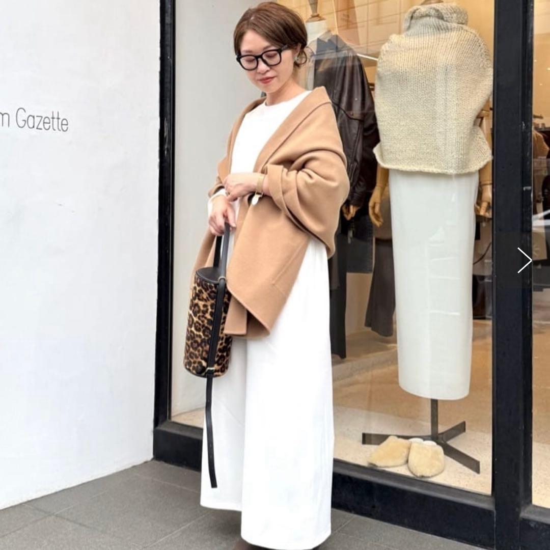 whim Gazette リバー仕立てのケープ