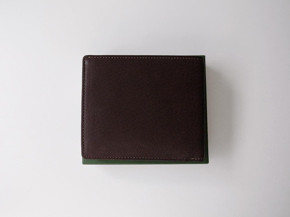 新品6割引 CYPRIS 鹿革 小銭入れ付き二つ折り財布 serapian