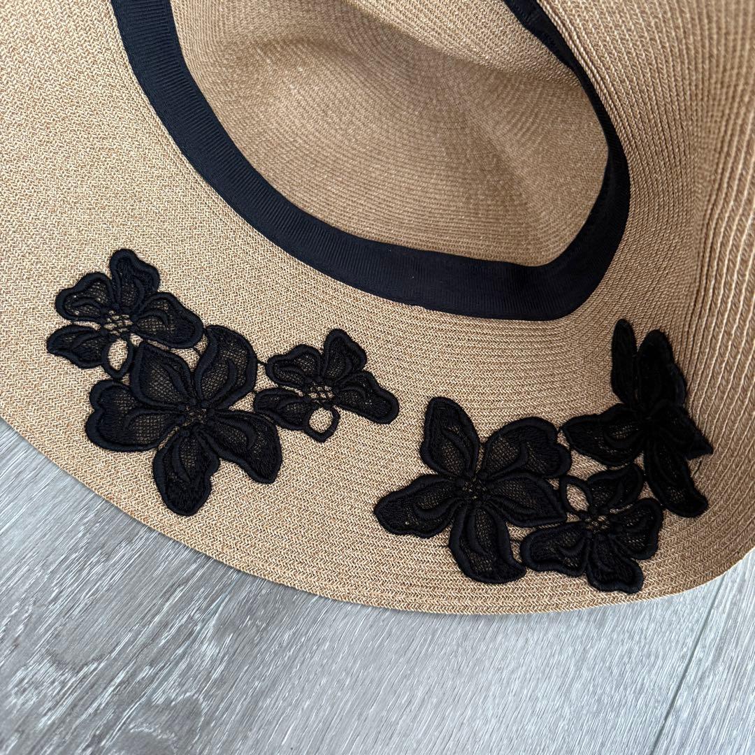 極美品　アシーナニューヨーク　アマンダ　amanda 刺繍　黒　定価の半額