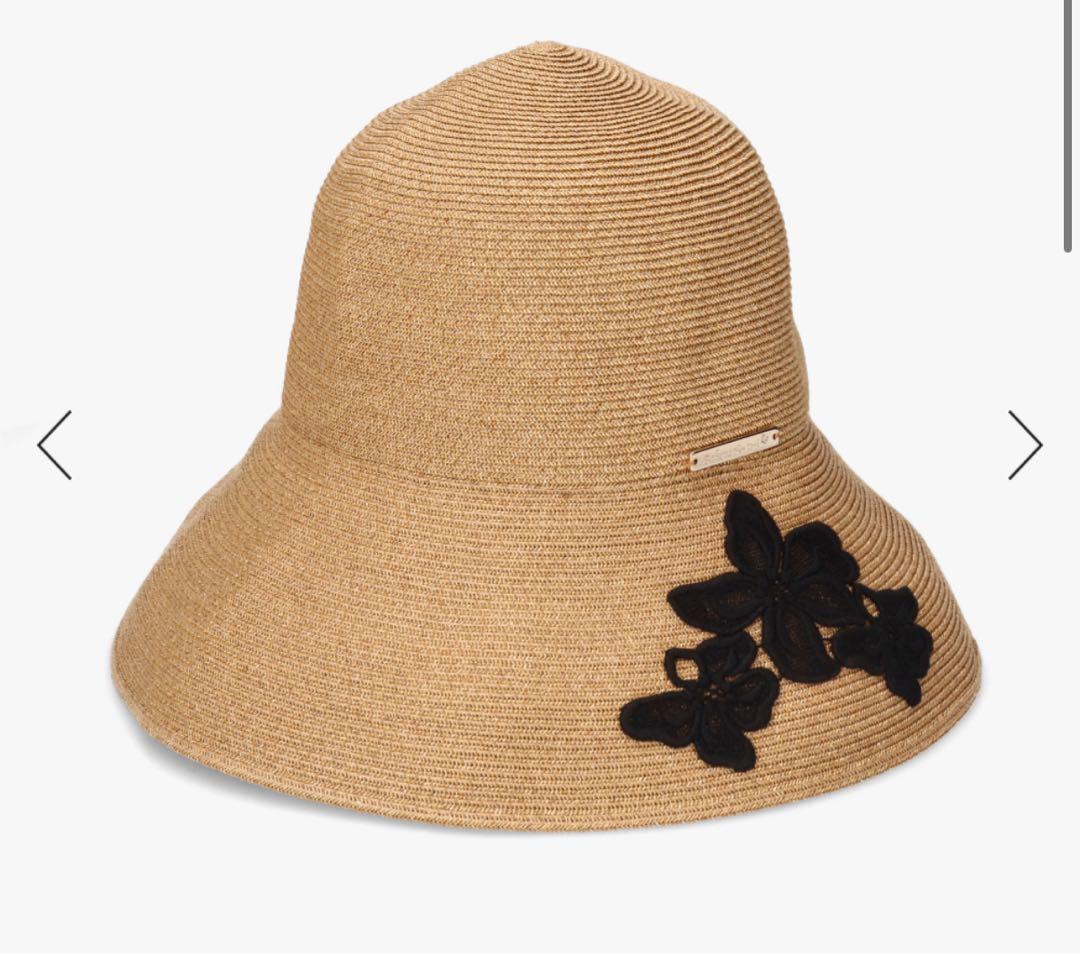 極美品　アシーナニューヨーク　アマンダ　amanda 刺繍　黒　定価の半額