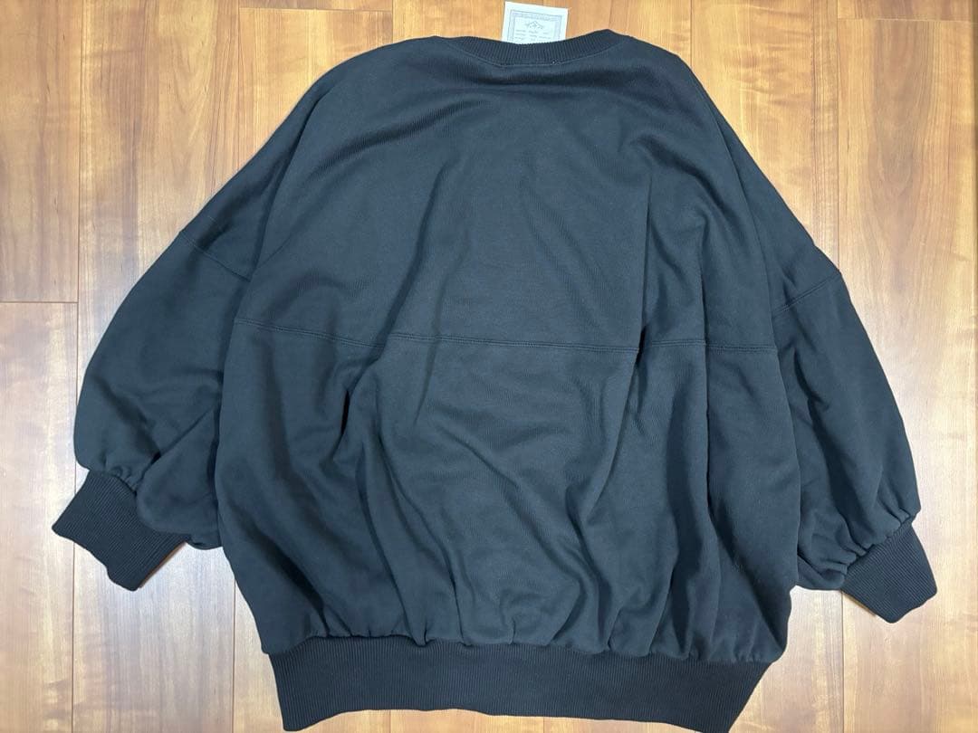 美品 BEARDSLEY ぷっくり裏毛カットソー スウェット 黒