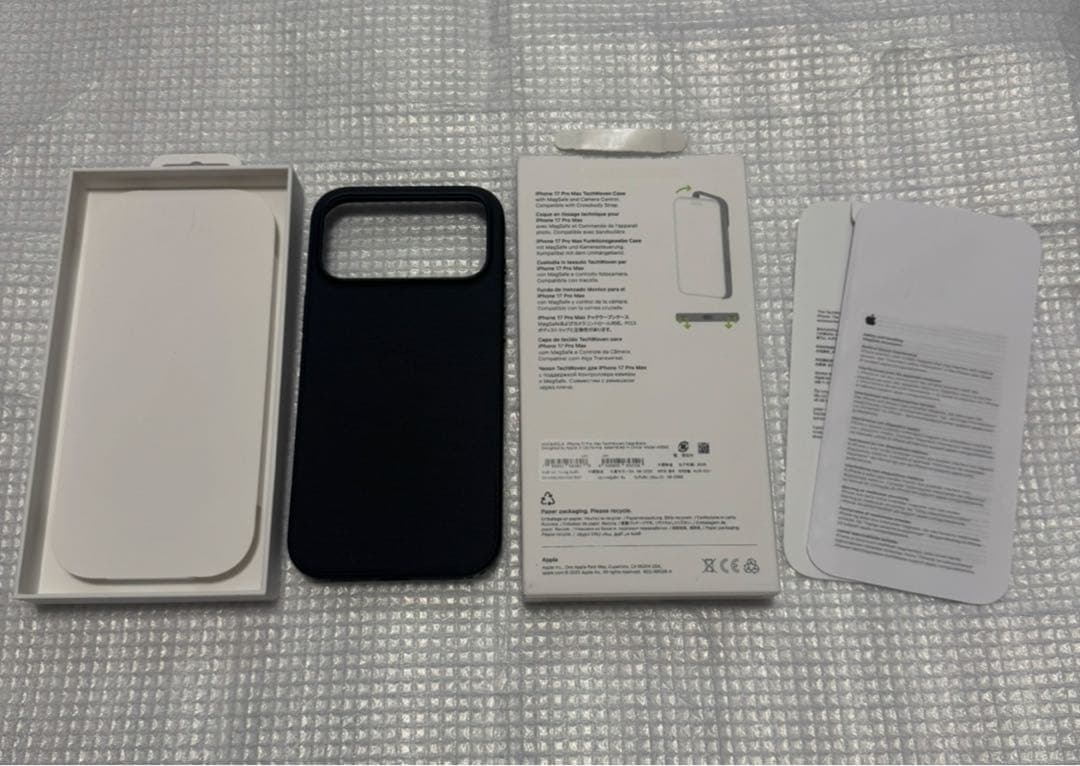 iPhone 17 Pro Max TechWoven Case(開封済み)