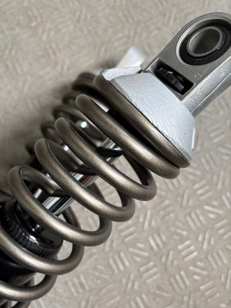 スポーツスター　リアサス　KYB350B